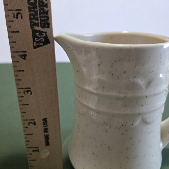 Homer Laughlin Sugar Bowl with Lid & Cream Pitcher - Picture 10 of 11